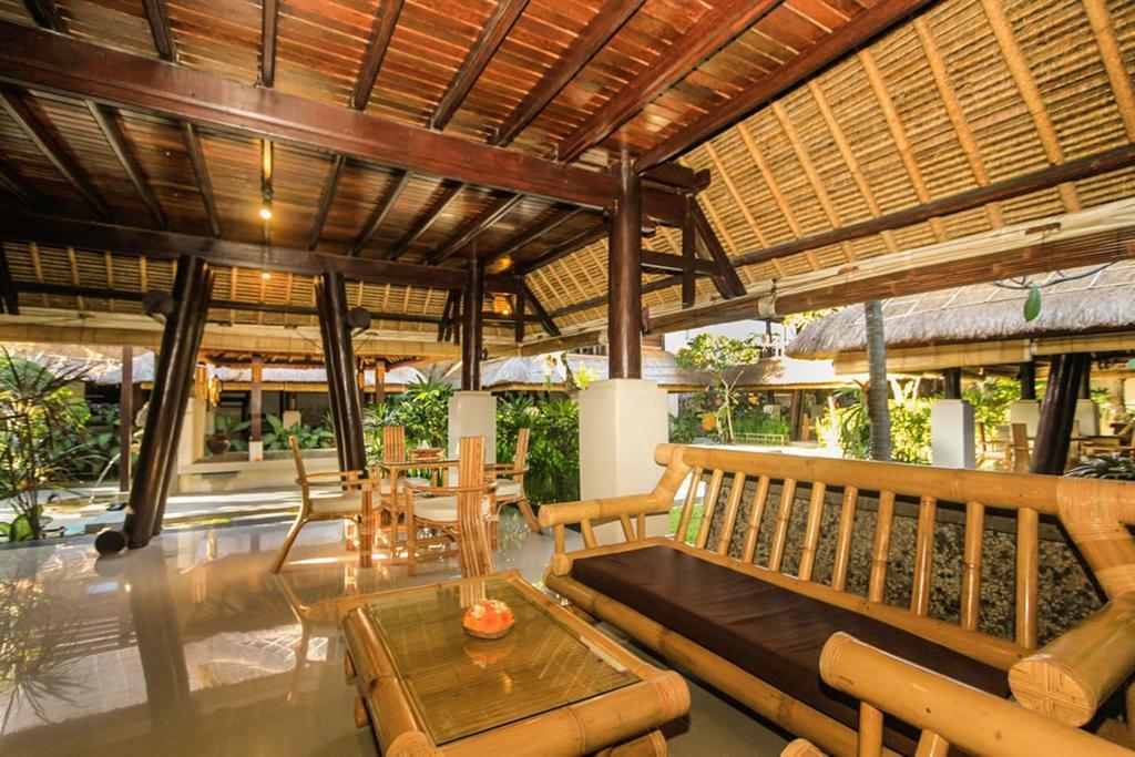 Radiant Jepun Villa Legian  Phòng bức ảnh